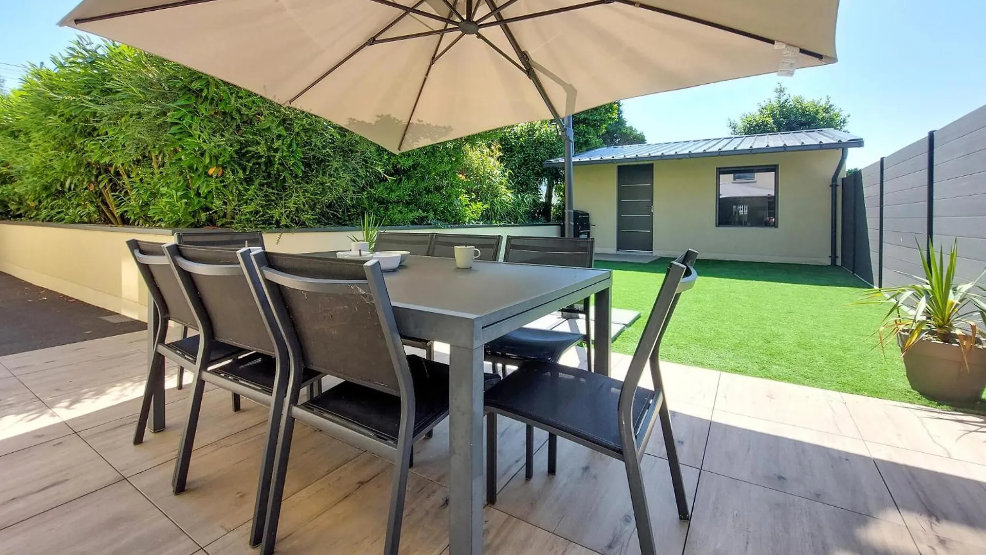 Gorgeous Home In Saint-Coulomb With Kitchen Holiday home